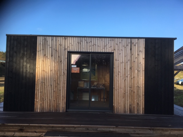 Photo d'un abri extérieur moderne