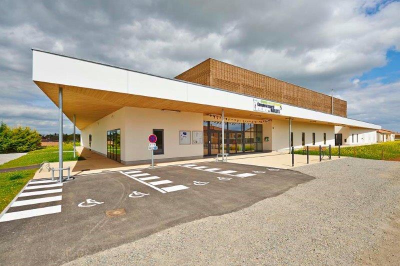 Vouillé Gymnase vu de l'extérieur