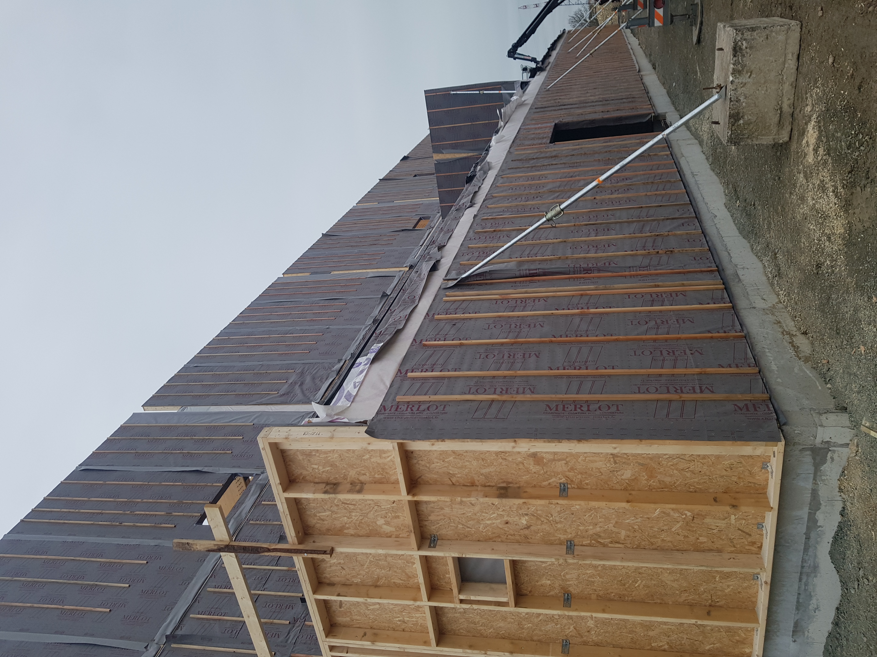 Chantier en cours vu de côté